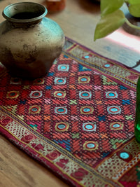 Sakhiyo Embroidered Runner
